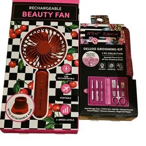 Betsey Johnson Rechargeable Beauty Fan and grooming kit BESTY JOHNSON BUNDLE